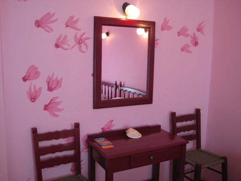 Bella Vista Hotel & Studios (ex 254943