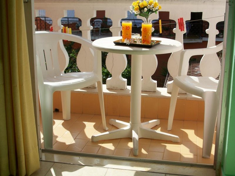 Bella Vista Hotel & Studios (ex 254953