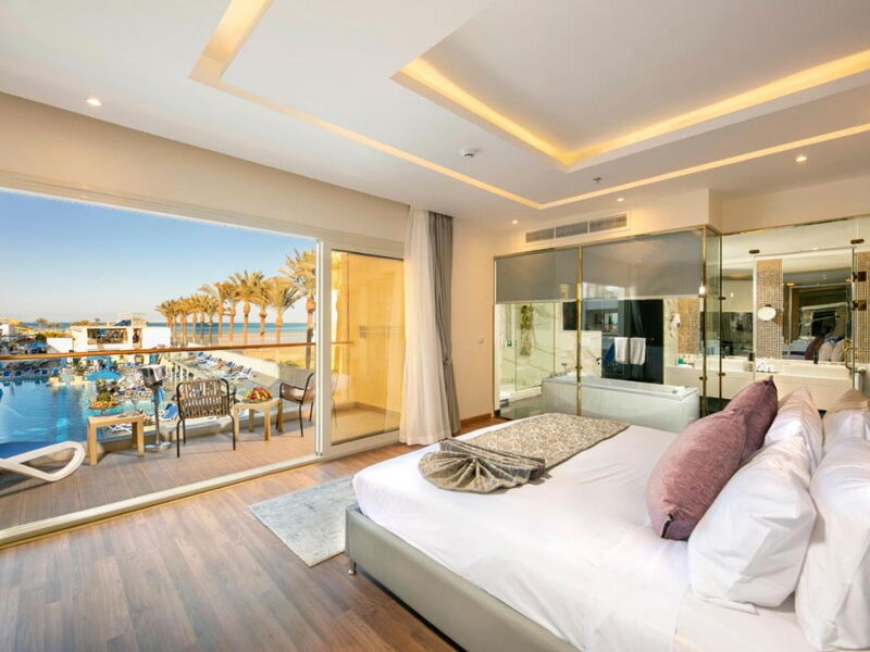 Bellagio Beach Resort & Spa 326000