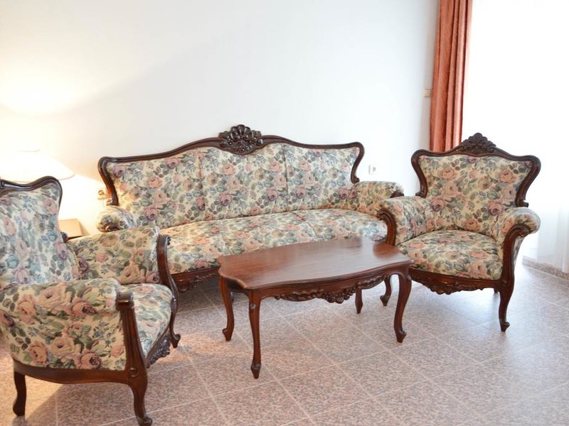 Bellevue (Golden Sands Area)  164063