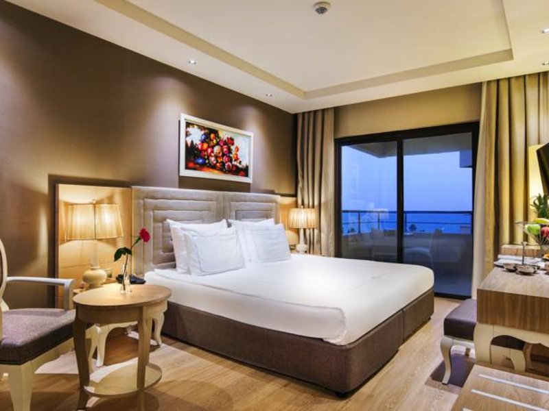 Bellis Deluxe Hotel  72439