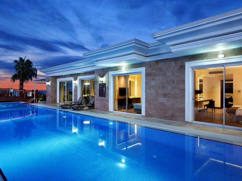 Bellis Deluxe Hotel  72440