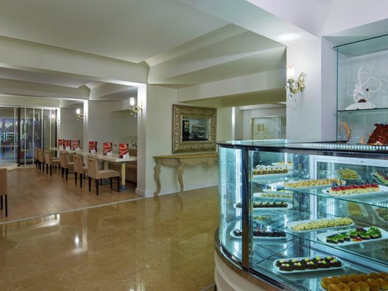 Bellis Deluxe Hotel  72442