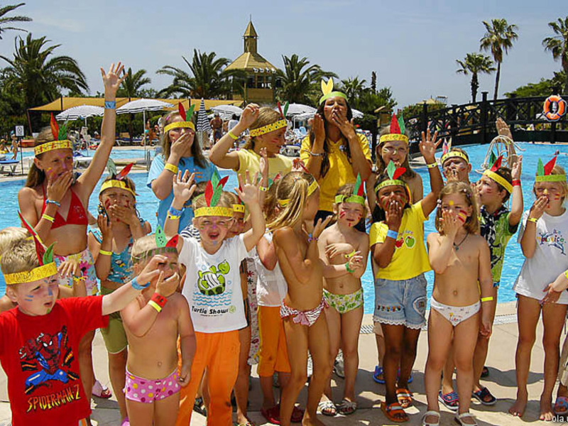 Bellis Deluxe (ех 8977