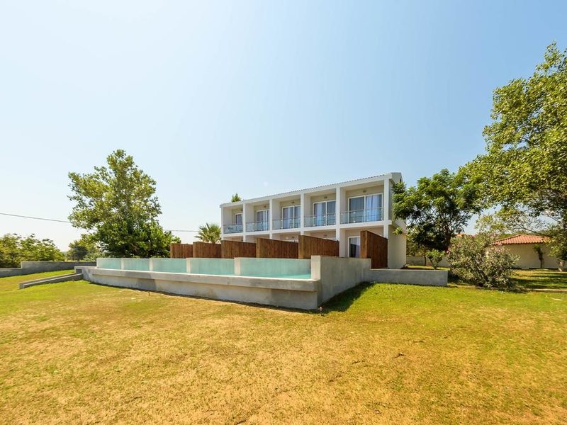 Belussi Beach 305548