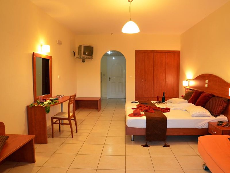 Belussi Beach 305555