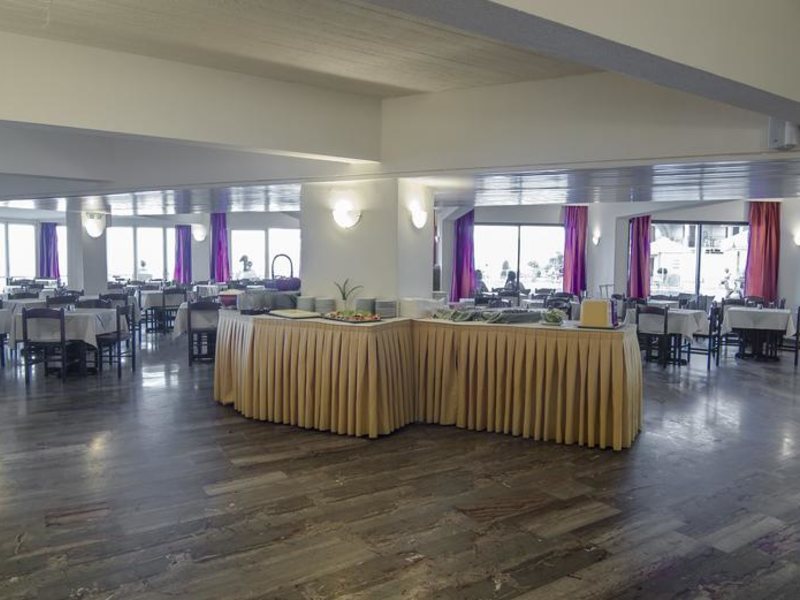 Belvedere Hotel 249430