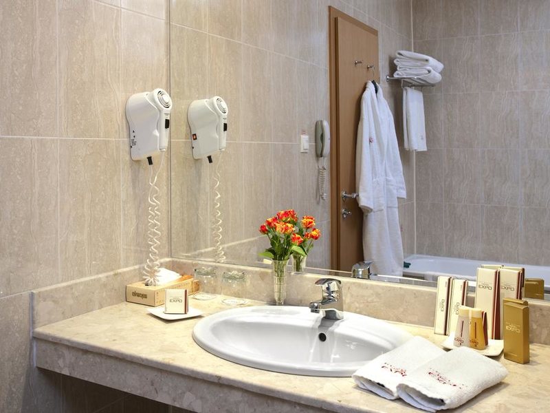 Best Western Expo Hotel 208690