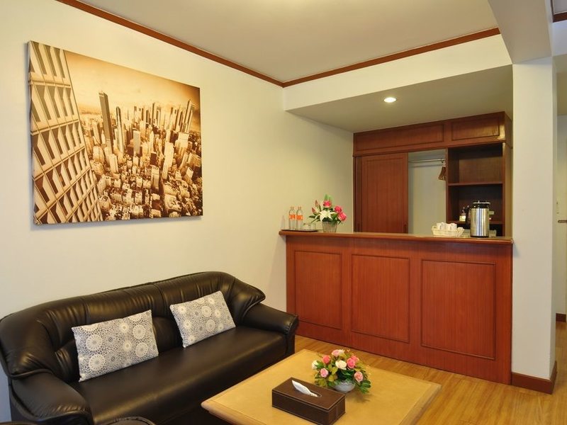 Beverly Plaza Hotel 150011