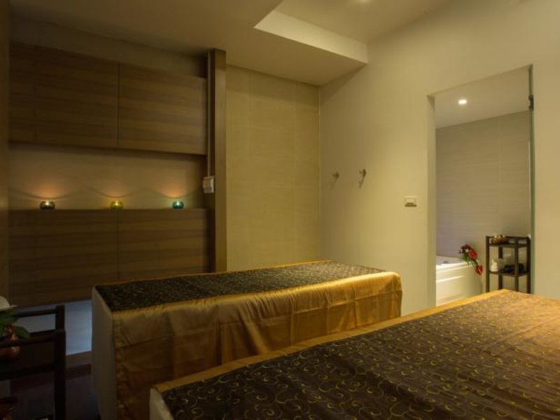 Beyond Resort Karon  (ех 153040