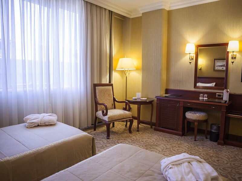 Bilek Hotel Istanbul 240506