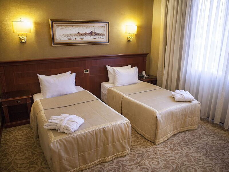 Bilek Hotel Istanbul 240507