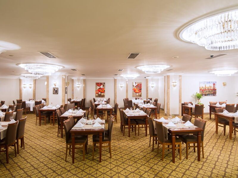 Black Bird Hotel 182802
