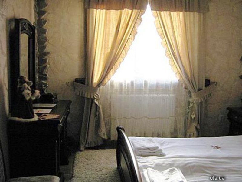 Black Castle Hotel 12227