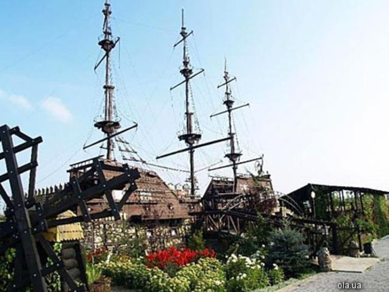 Black Castle Hotel 12229