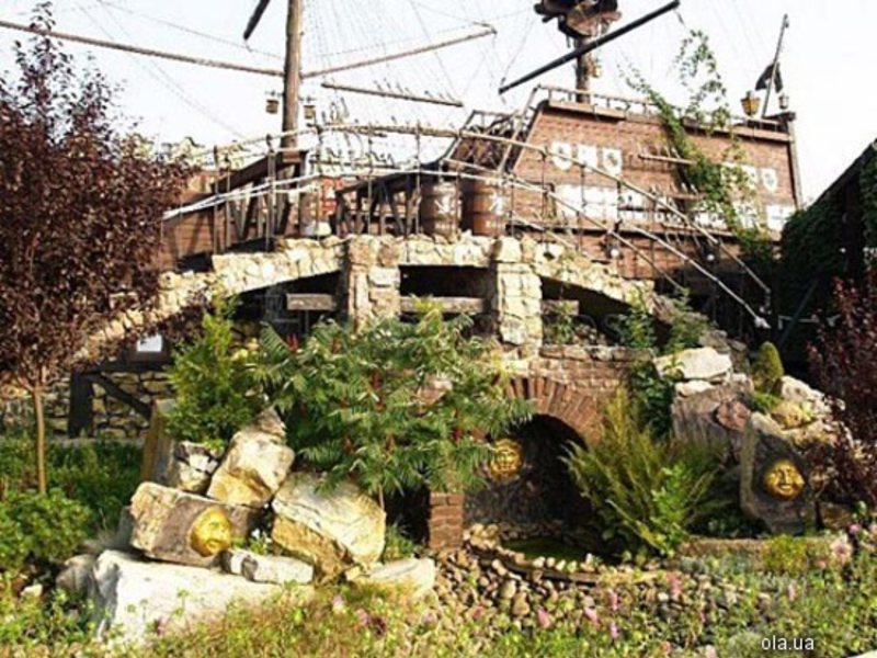 Black Castle Hotel 12235