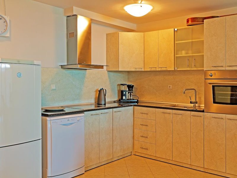 Black Sea Paradise  164160