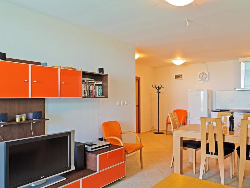 Black Sea Paradise  164165