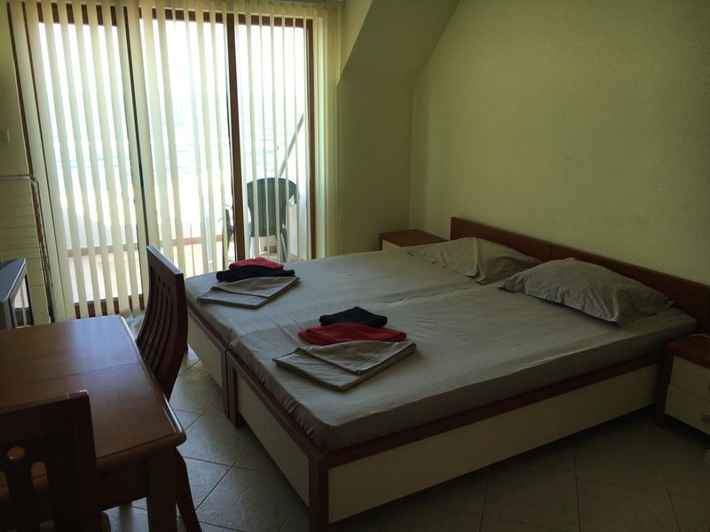 Black Sea Paradise  164174