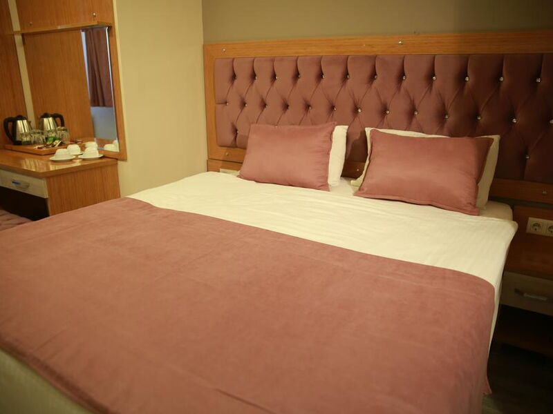 Black Tulip Hotel 240570