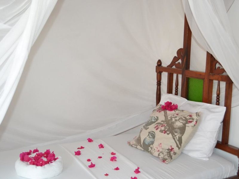 Bliss Beach Lodge 198891