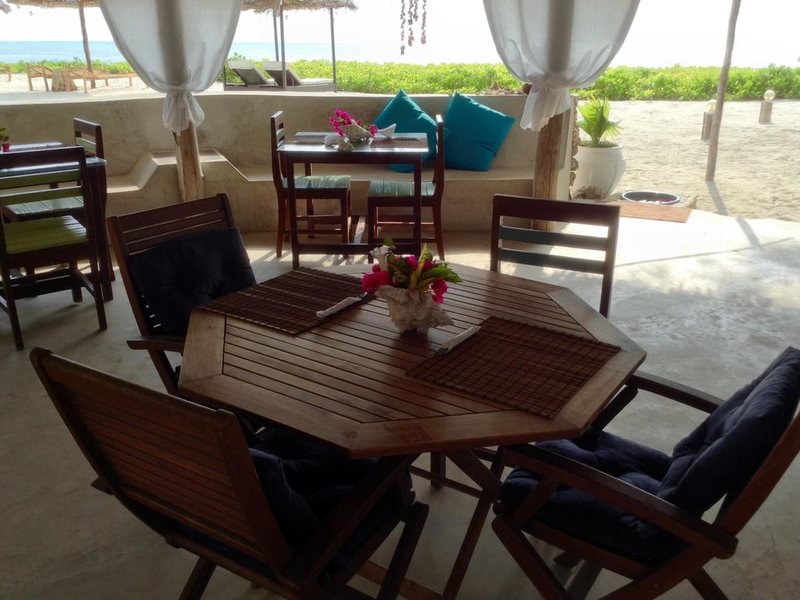 Bliss Beach Lodge 198896