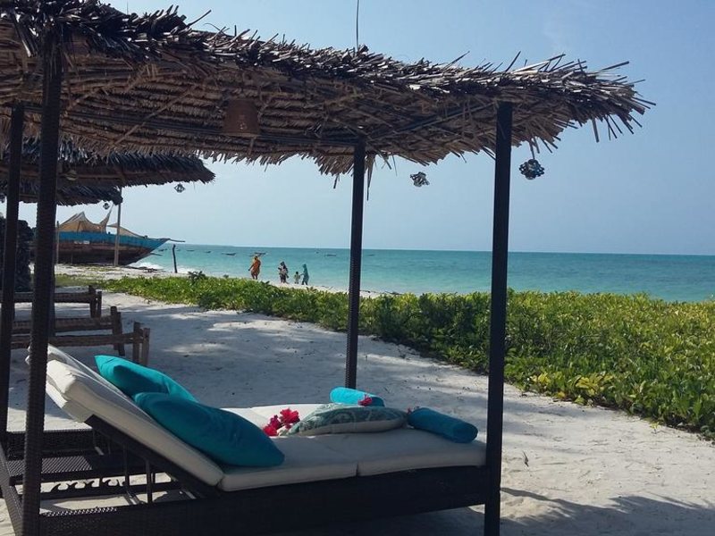 Bliss Beach Lodge 198898