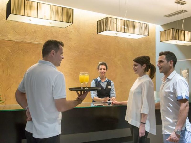 Blue Bay Resort & Spa 98235