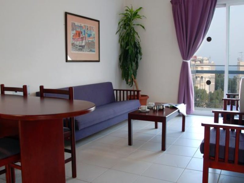 Blue Crane Apts 81635