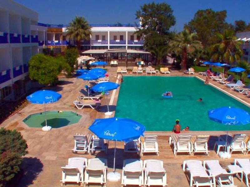 Blue Green Hotel (ex 61188