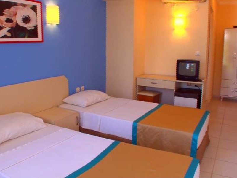 Blue Green Hotel (ex 61190