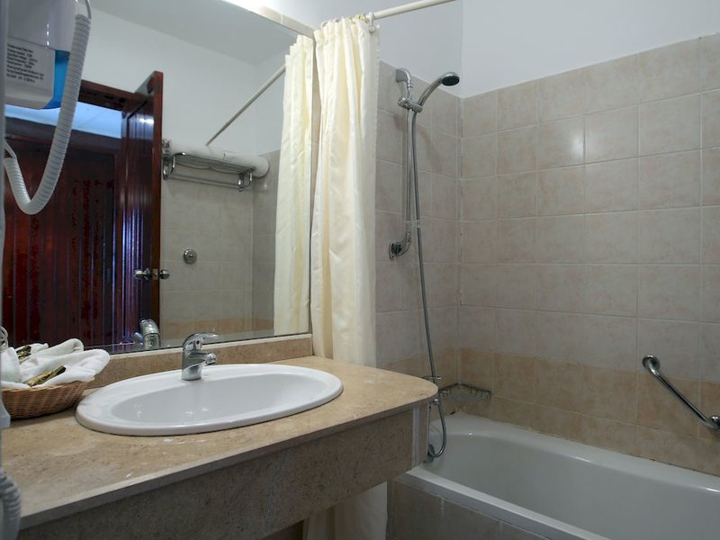 Blue House Hotel (еx 125698