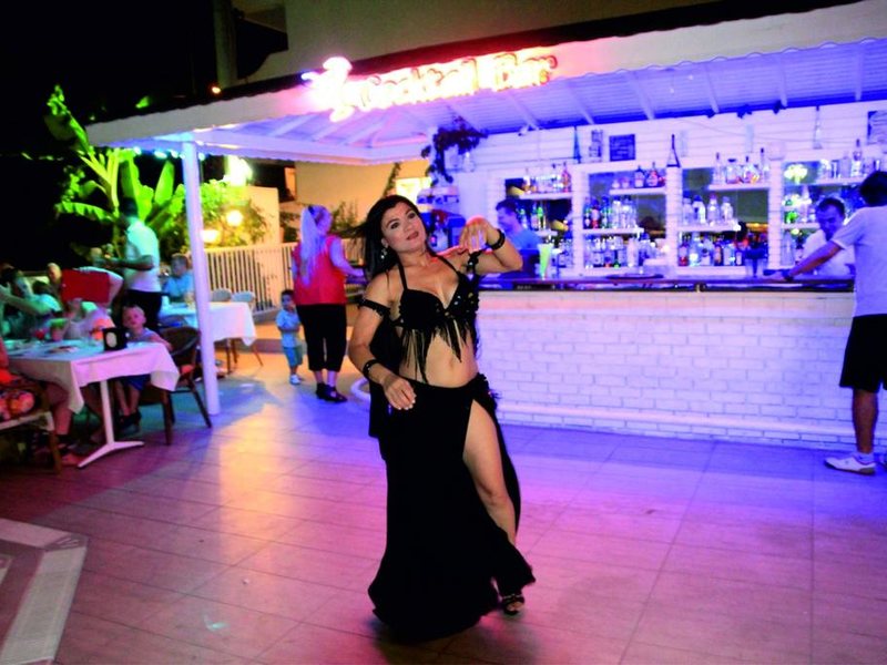 Blue Palace Apartments  194783