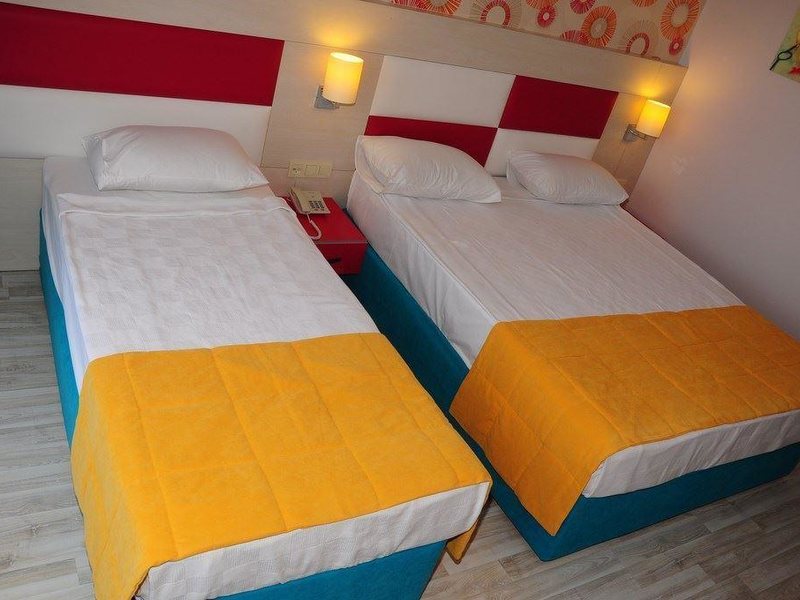 Blue Paradise Hotel Side 282413