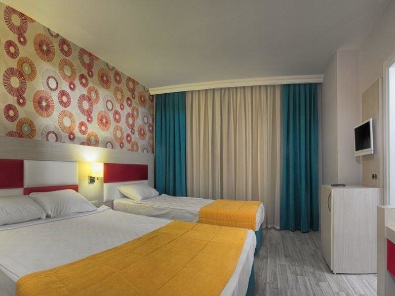 Blue Paradise Hotel Side 282414