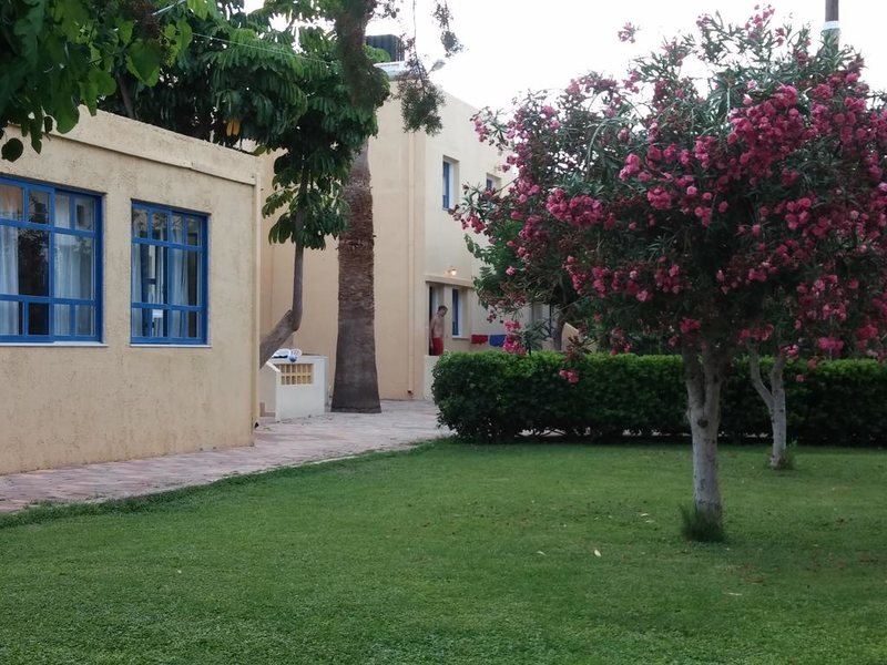 Blue Sky Apartments 245778