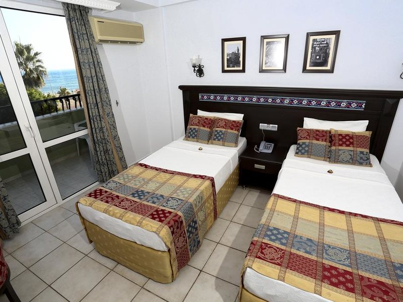 Blue Sky Hotel 271282