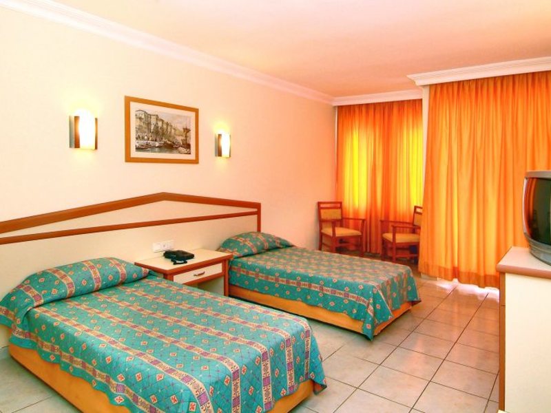 Blue Star Hotel 31987