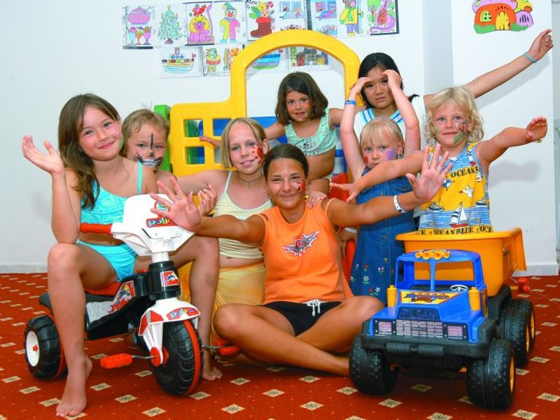 Blue Star Hotel 32000