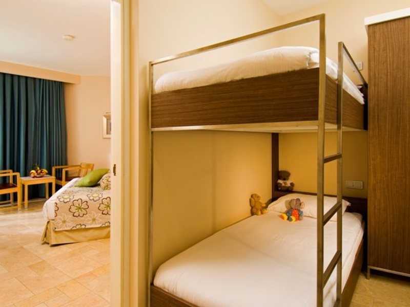 Blue Waters Club  39545