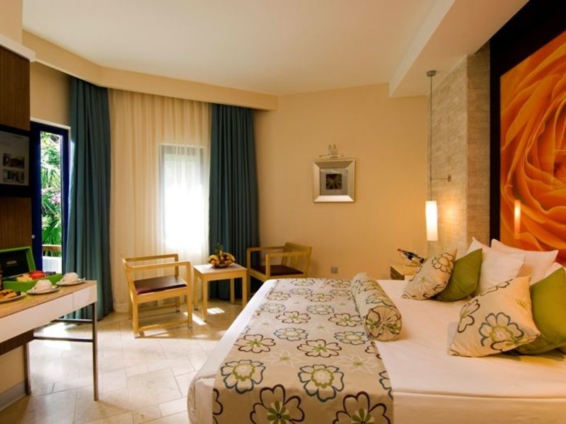 Blue Waters Club  39568