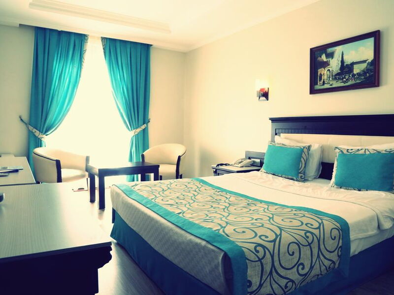Blue World Hotel  184429