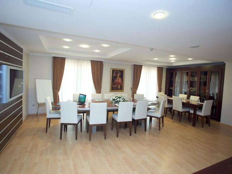 Blue World Hotel  184442