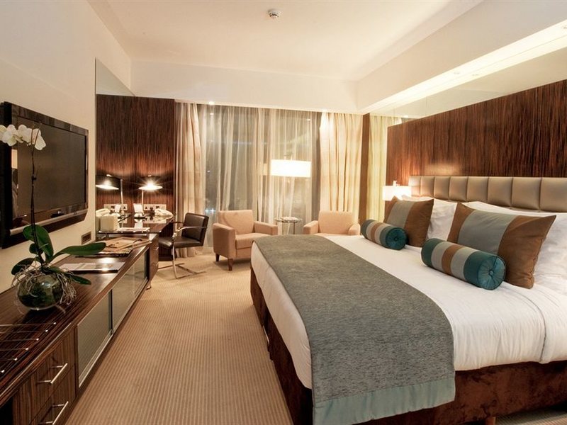 Bonnington Jumeirah Lakes Towers 45615