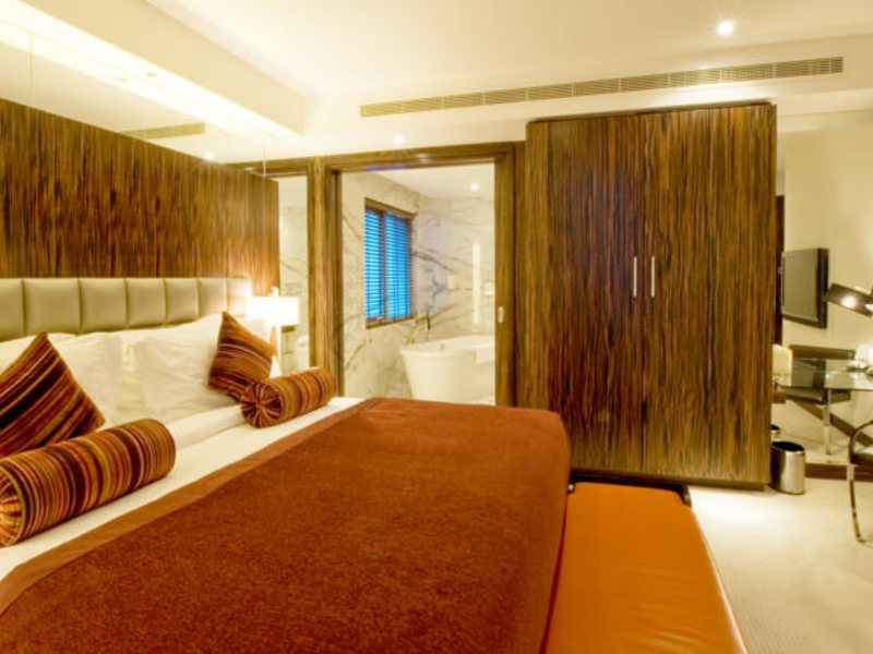 Bonnington Jumeirah Lakes Towers 45628