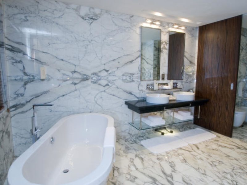 Bonnington Jumeirah Lakes Towers 45631