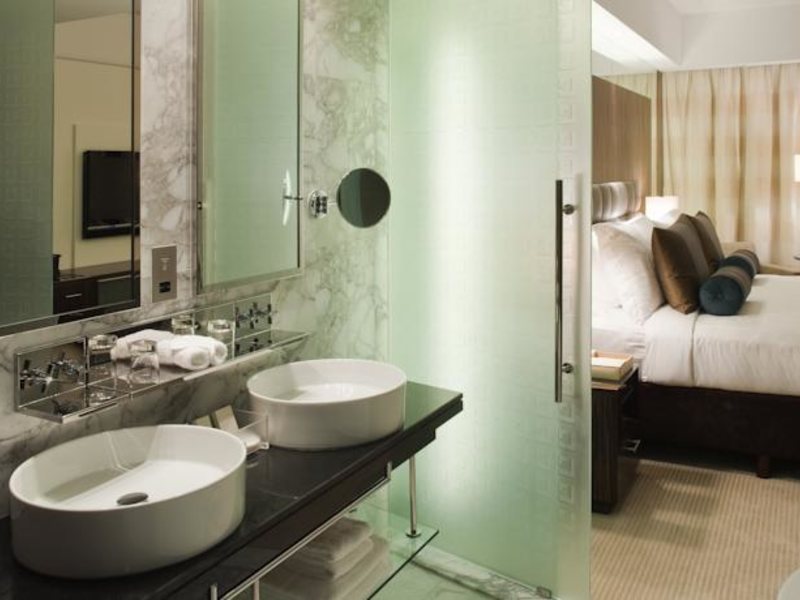 Bonnington Jumeirah Lakes Towers 45632