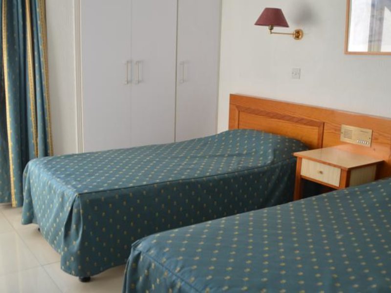 Boronia Hotel Apts 80680