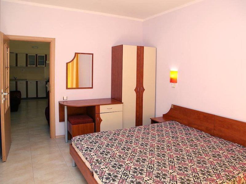 Boston Guest House & Apartment 309872