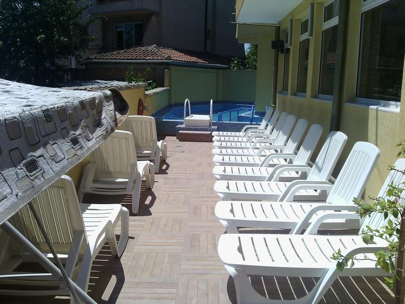 Boston Guest House & Apartment 309877